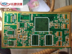 <a href=http://www.zhunniang.com/ target=_blank class=infotextkey>pcb</a>打樣